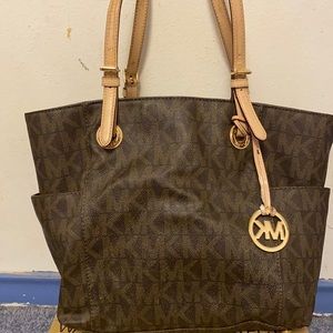 Michael Kors Handbag Good Condition A good Everyday Bag